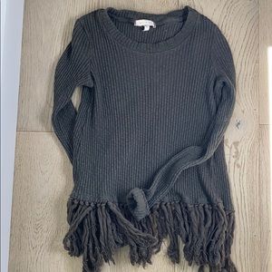 5for$40! Anthropologie Fringe Bottom Sweater